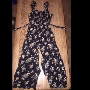 American Eagle floral romper
